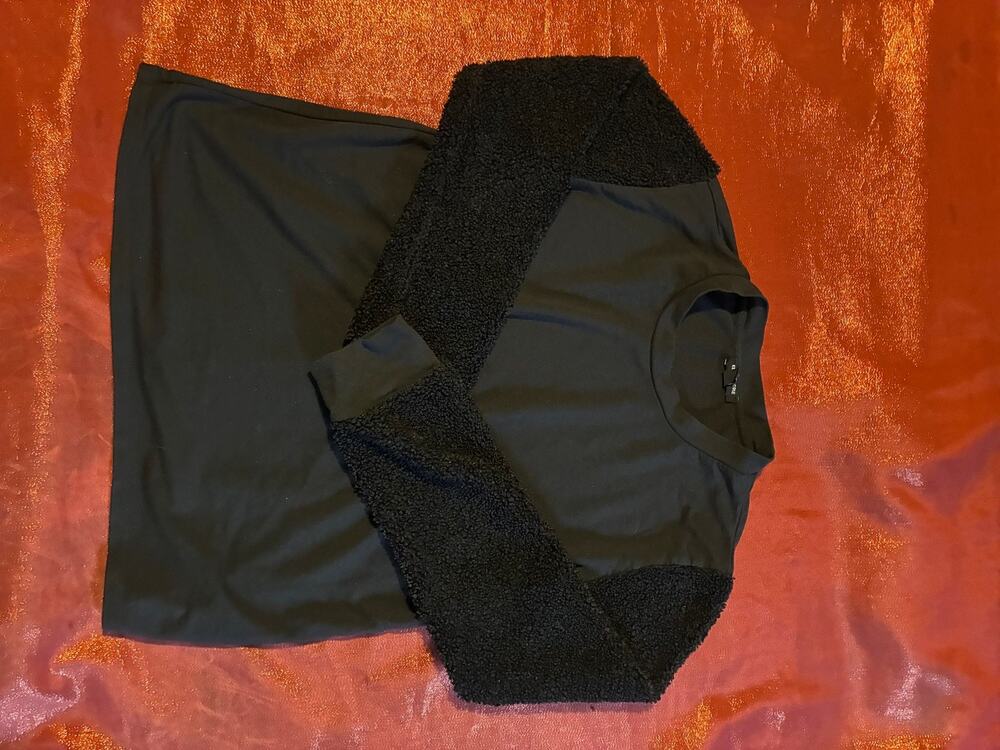Kenneth Cole Sweater Womens L Sherpa Fleece Panel Crewneck Long Sleeve Black
